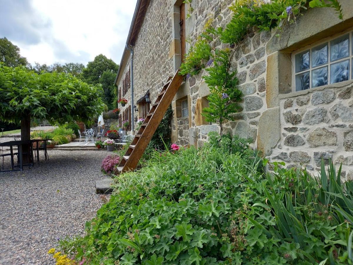 La Belle Ame Bed & Breakfast Saint-Priest-des-Champs Exterior foto